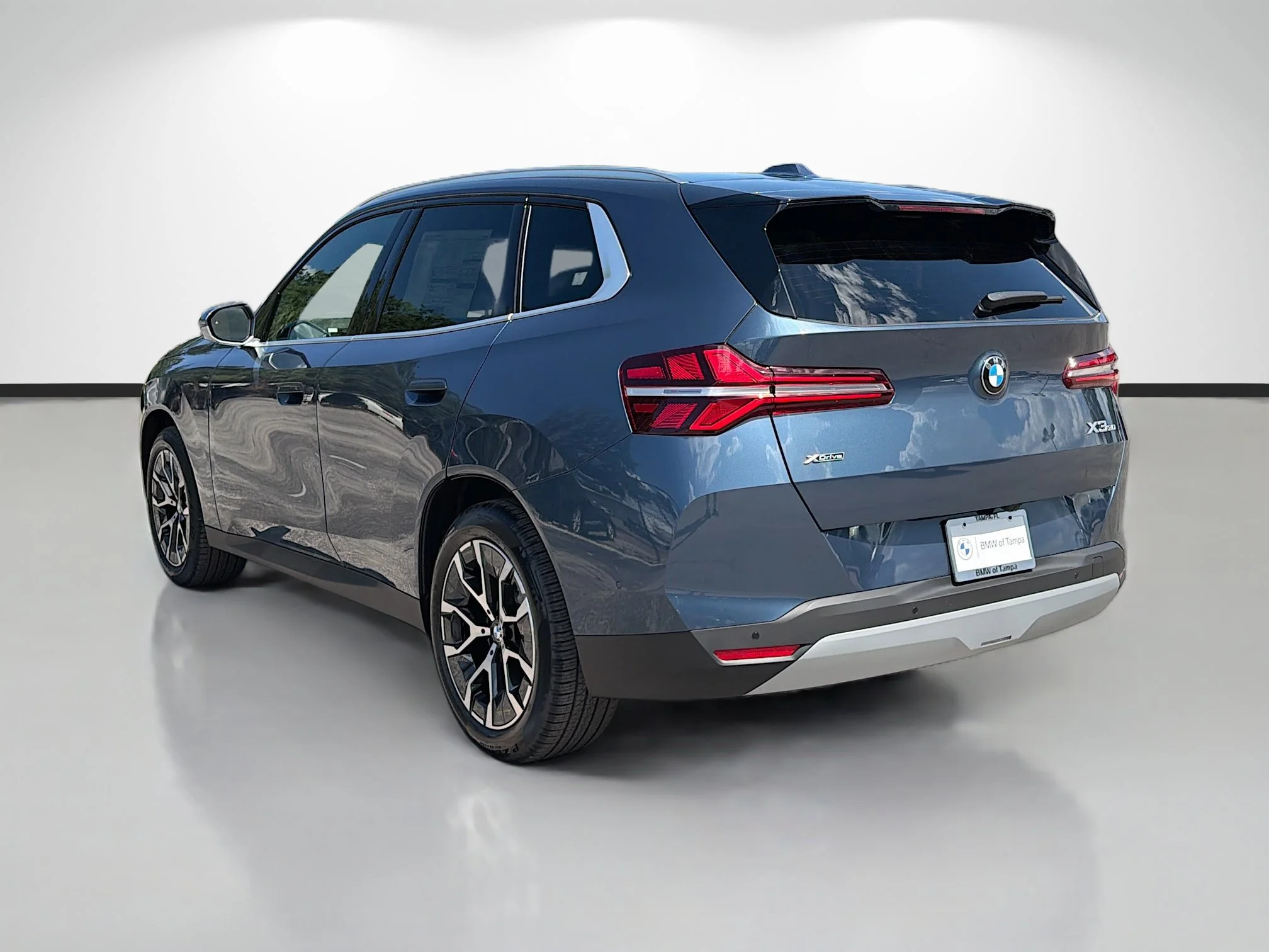 New 2026 Arctic Race Blue metallic BMW 30 xDrive image 5