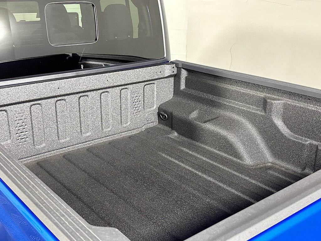 New 2026 Hydro Blue Pearl-Coat Exterior Paint Jeep Sport S image 20