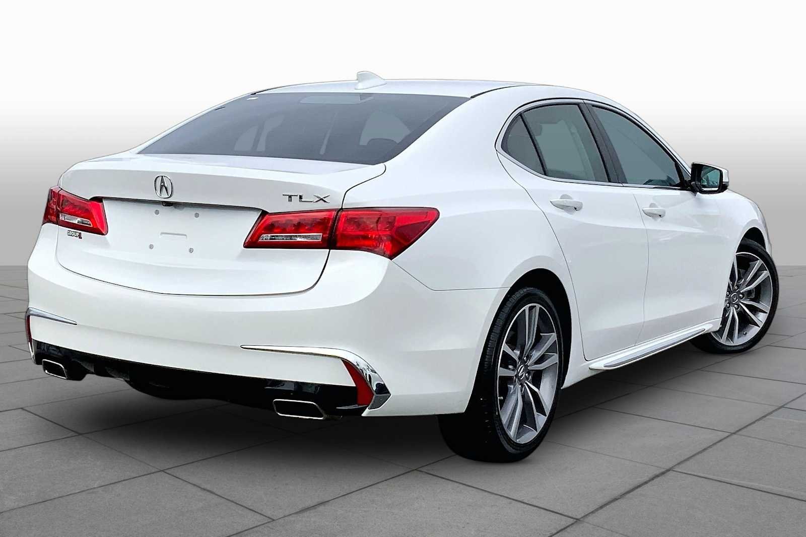 Used 2020 Platinum White Pearl Acura w/Technology Pkg image 13