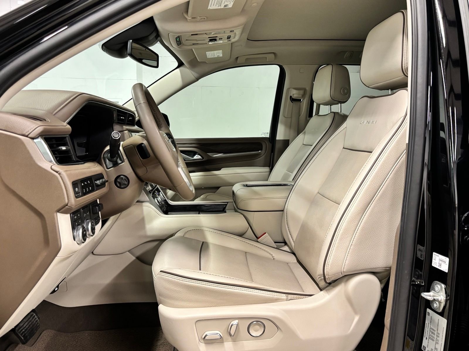 Used 2023 Black GMC Denali image 17