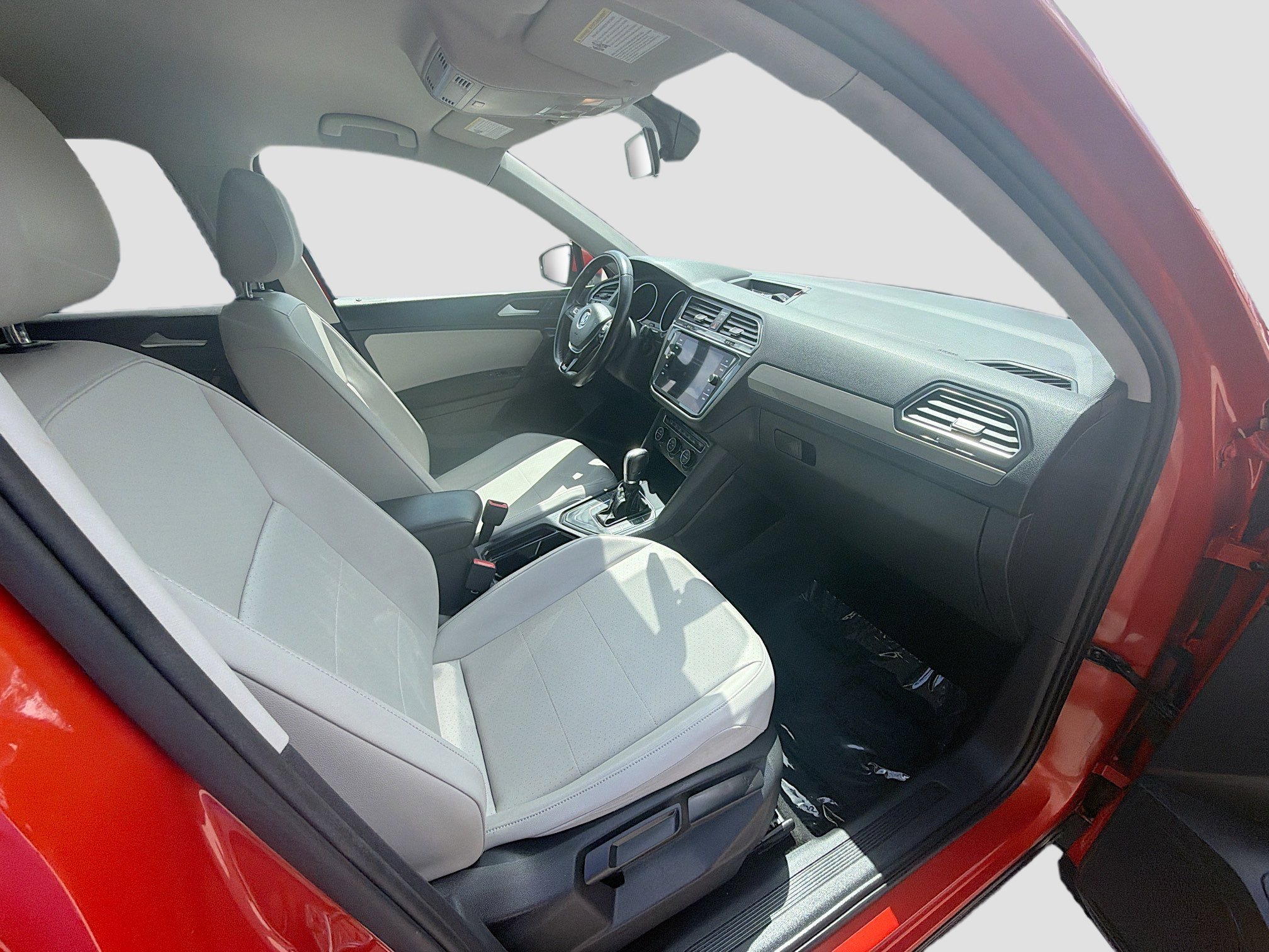 2019 Volkswagen Tiguan SE - Photo 29