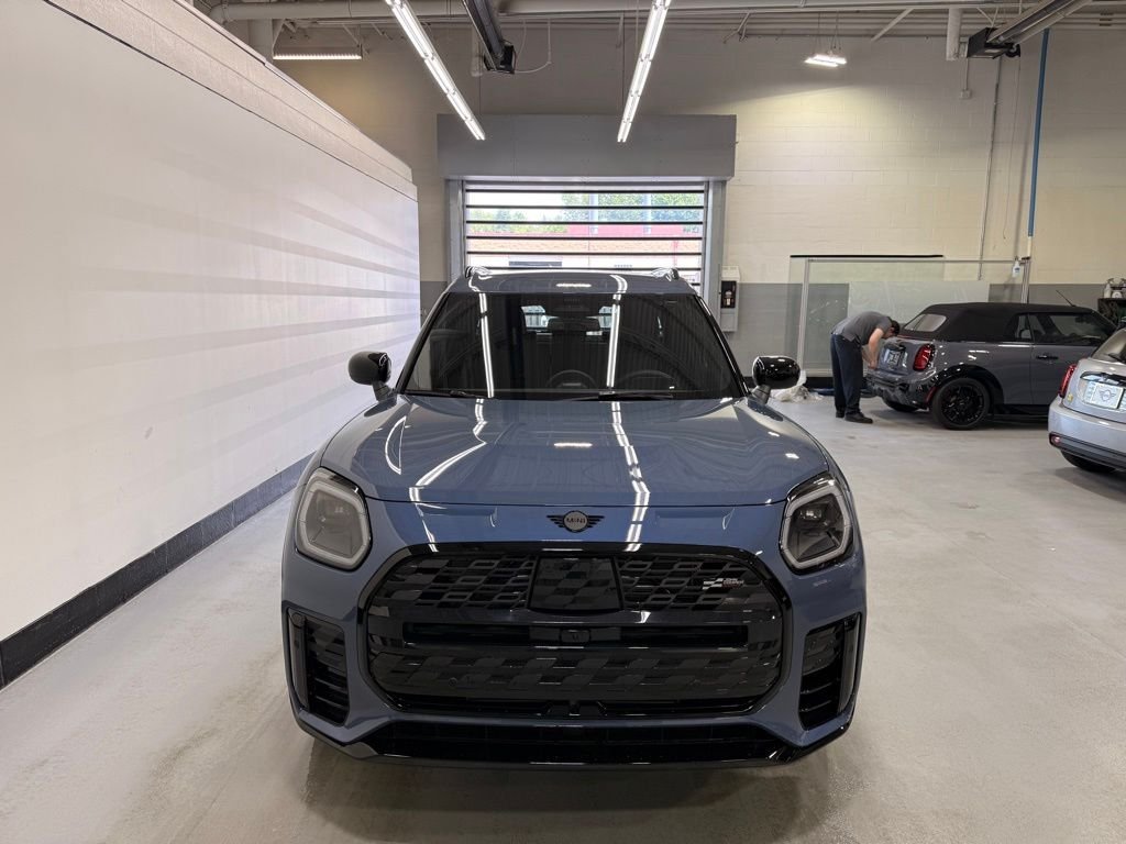 New 2027 Slate Blue Metallic MINI  image 8
