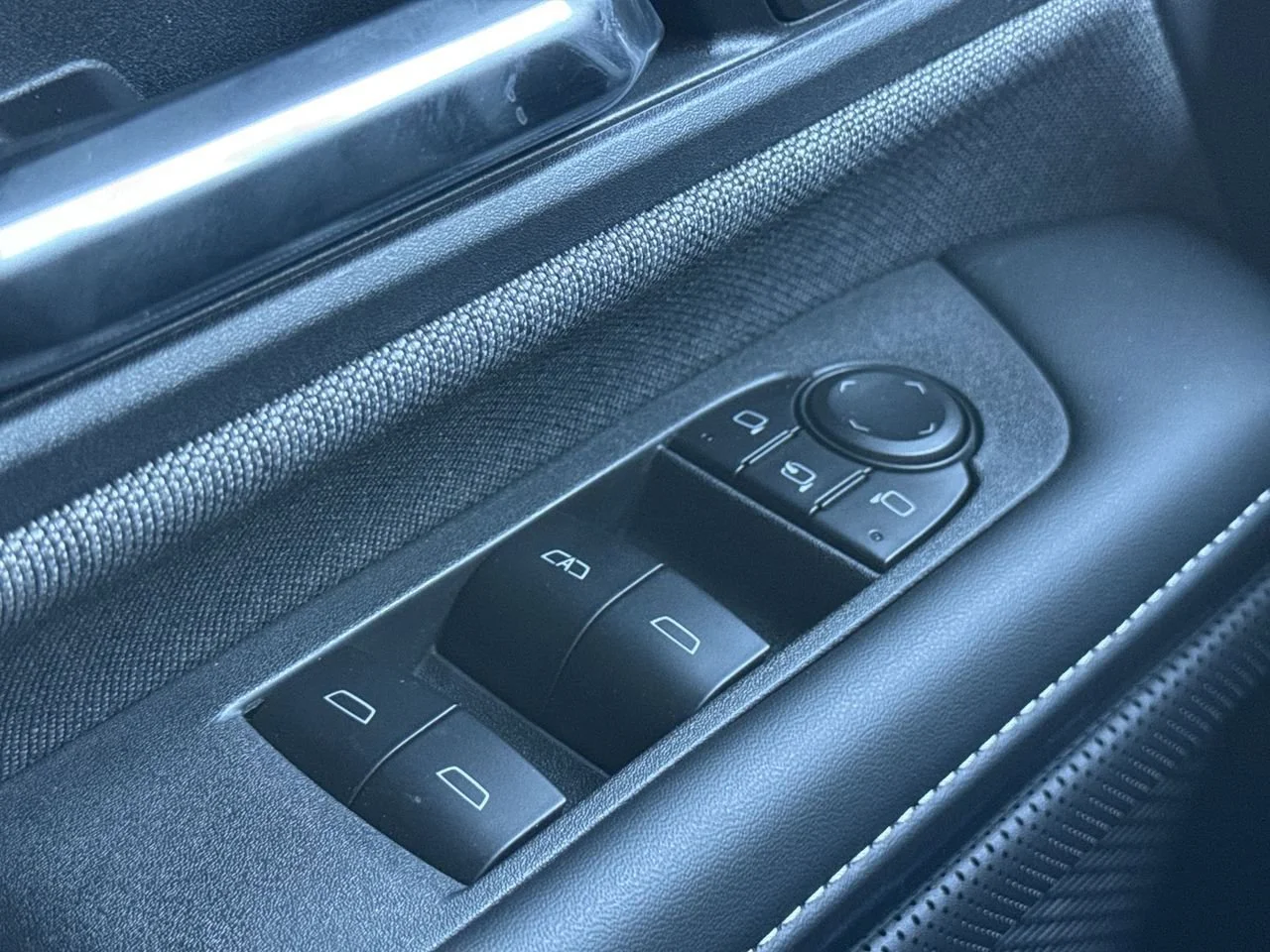 2026 GMC Sierra EV Elevation - Photo 17