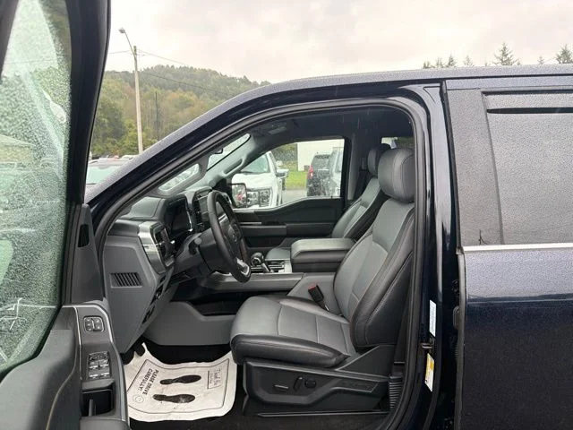 Used 2025 Antimatter Blue Metallic Ford Lariat image 21
