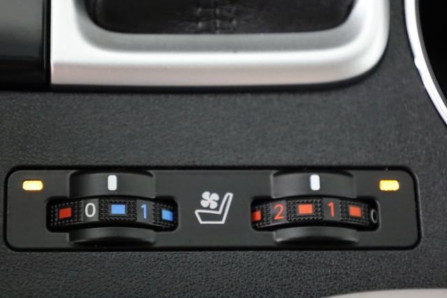 Used 2016 Gray Toyota Limited V6 image 9