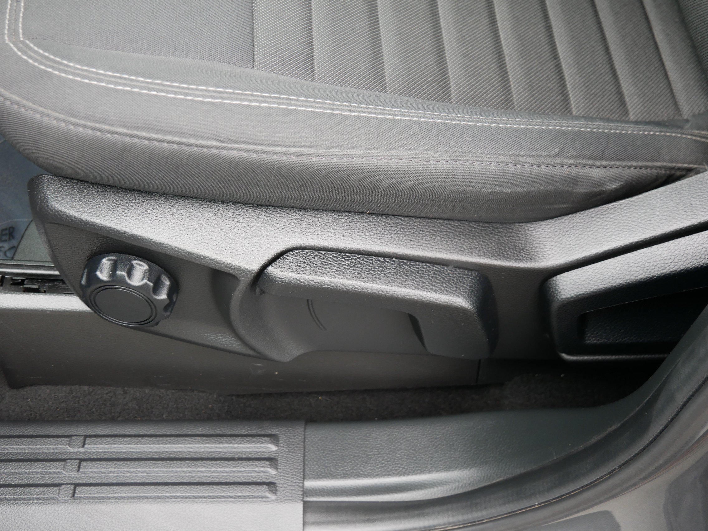 Used 2023 Gray Ford XLT image 20
