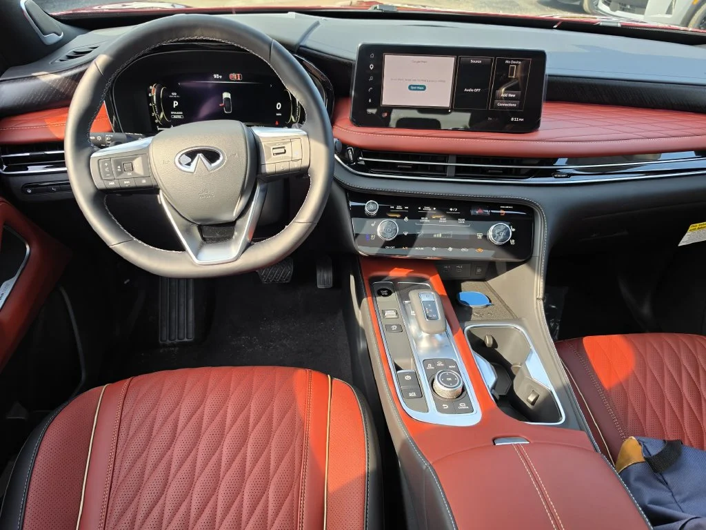 New 2027 2T SUN RED INFINITI Autograph AWD image 11