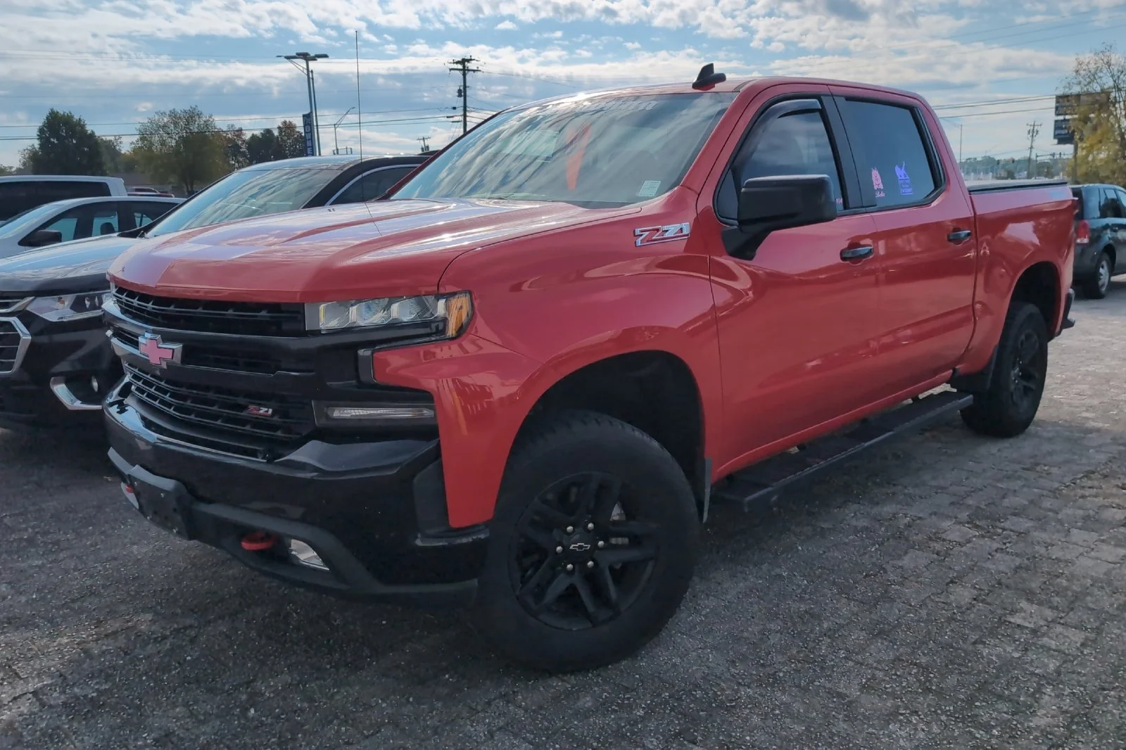 Used 2021 RED HOT Chevrolet LT Trail Boss image 11