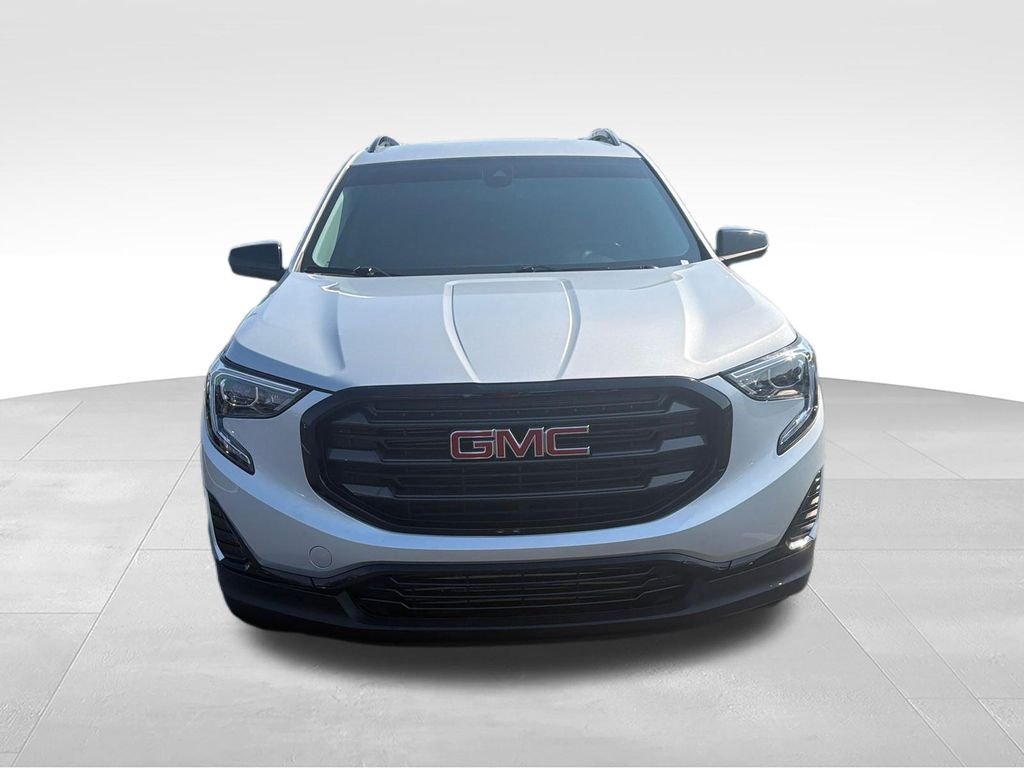 Used 2021 Silver GMC SLE image 8