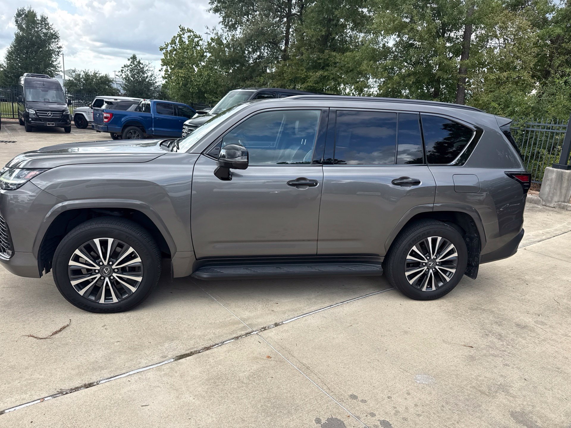 Used 2023 Manganese Luster Lexus 600 Premium image 7