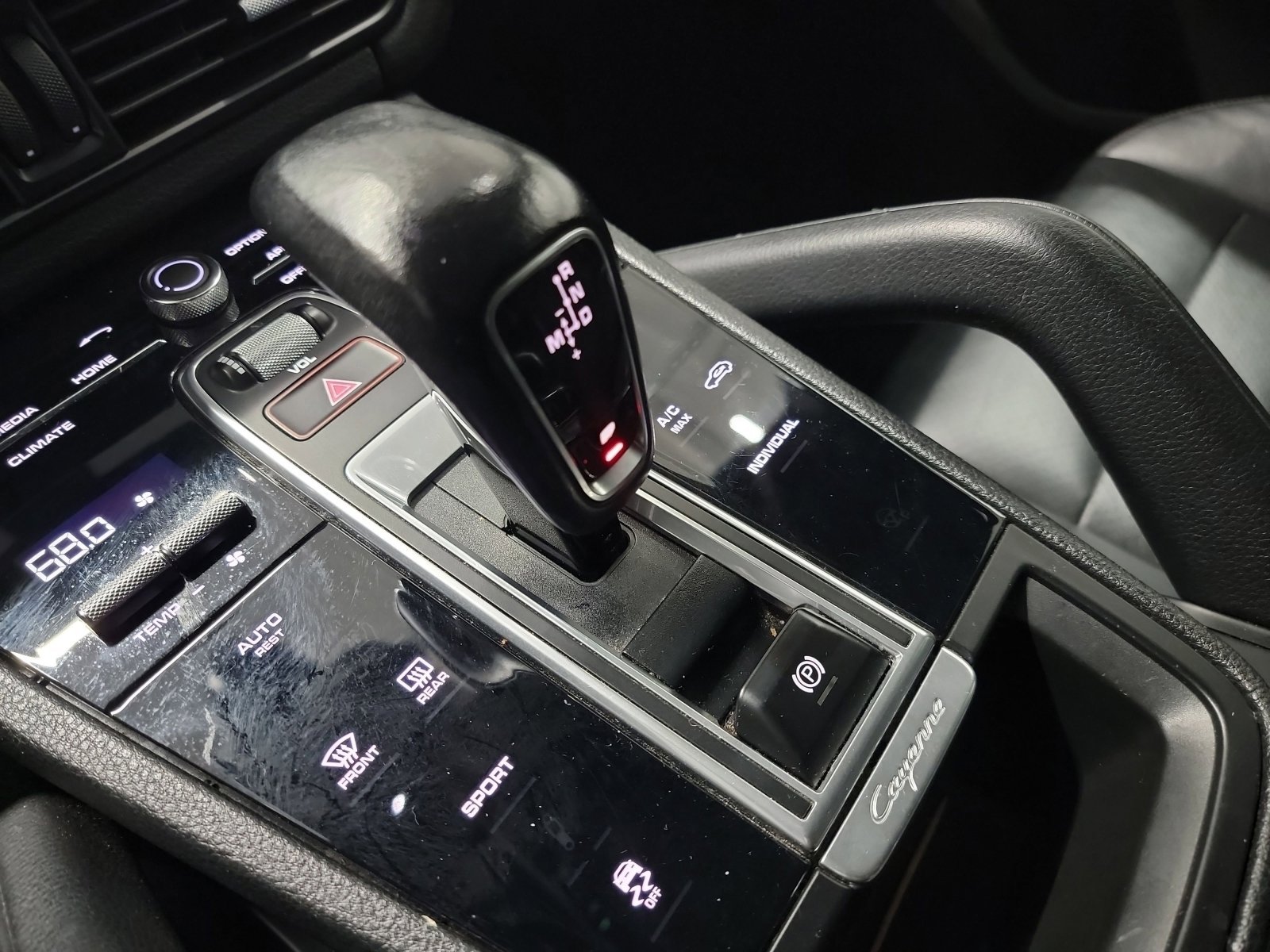 Used 2020 Carrara White Metallic Porsche Base image 25