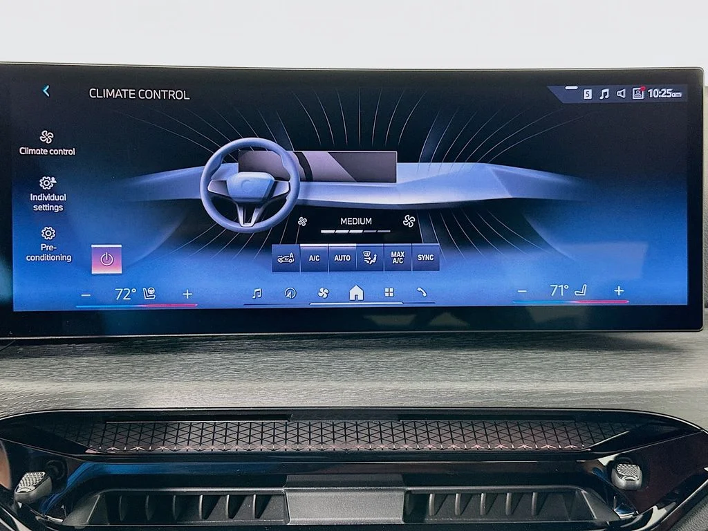 2025 BMW 4 Series 430i - Photo 16