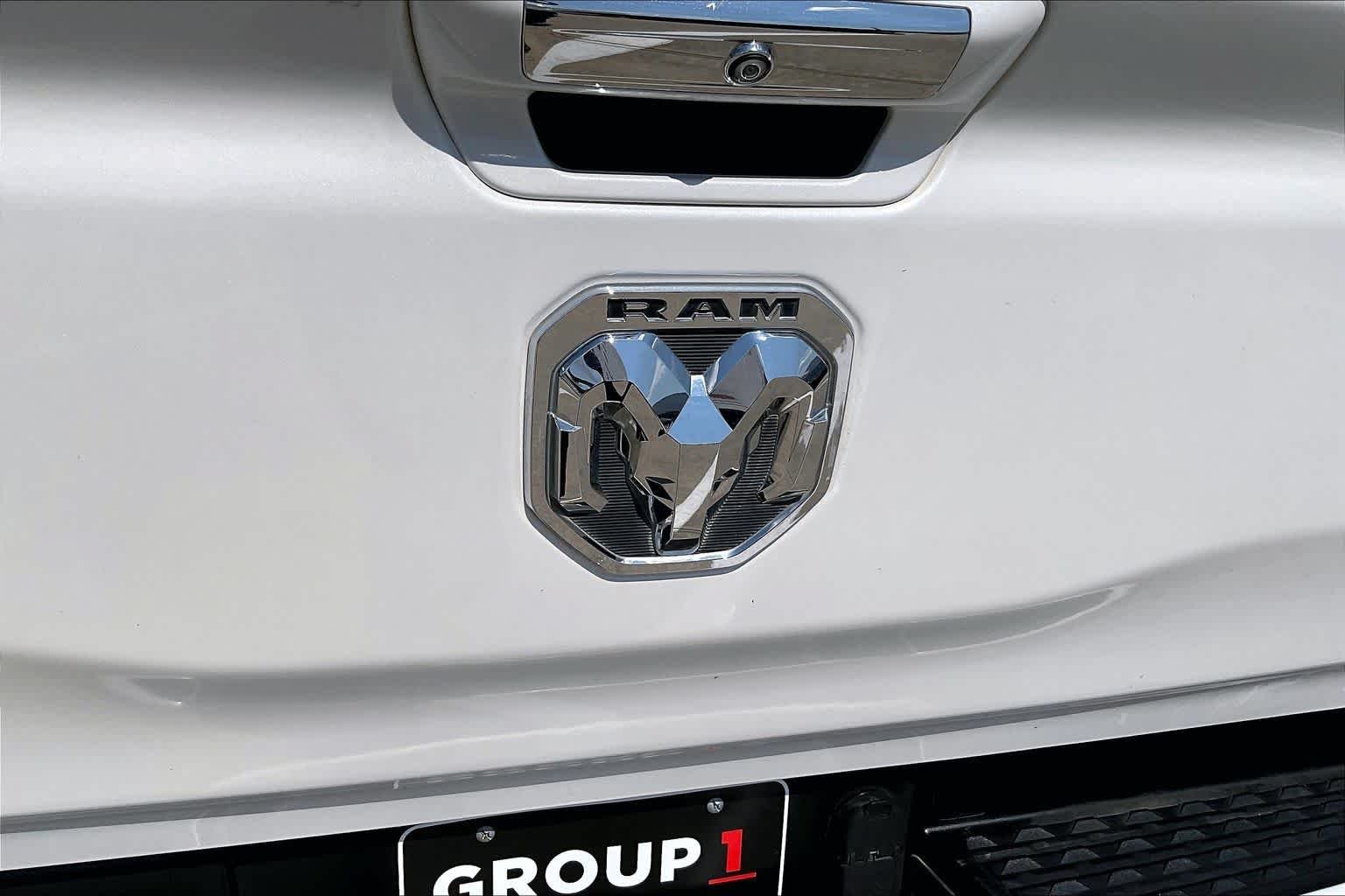 Used 2019 Ivory White Tri-Coat Pearlcoat Ram Limited image 9