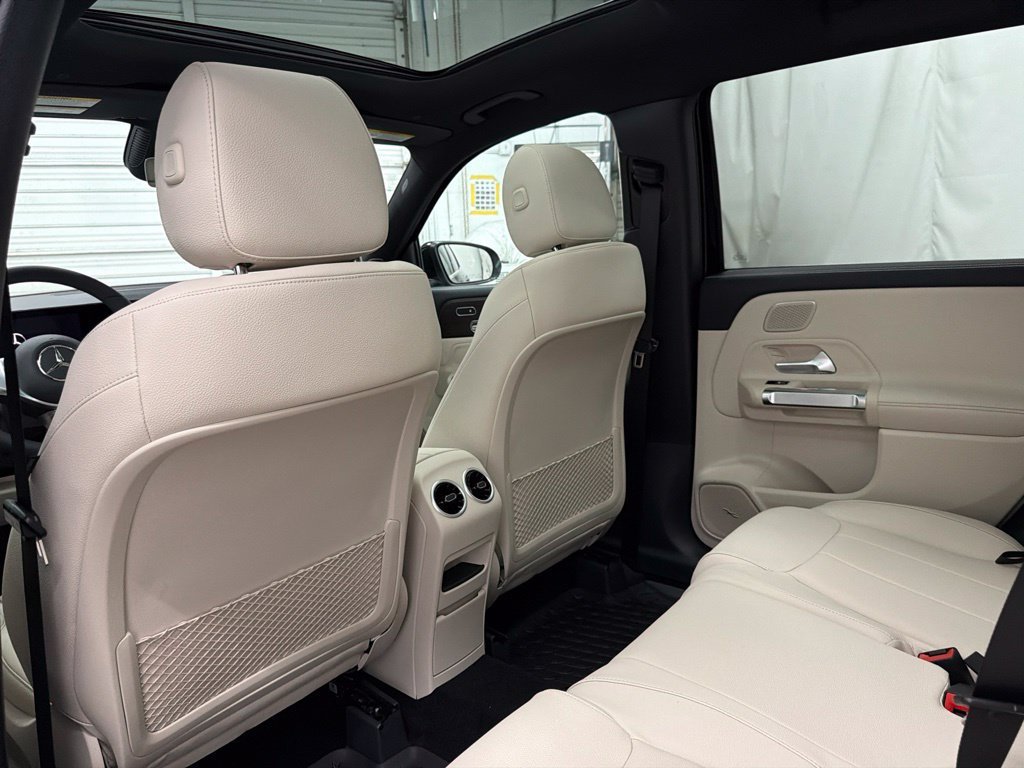 New 2026 Night Black Mercedes-Benz GLB 250 image 50