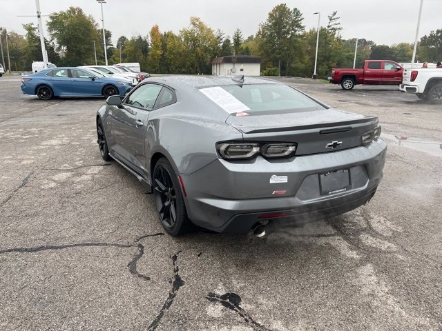 2021 Chevrolet Camaro 2LT photo 3