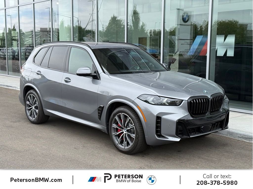 New 2026 Skyscraper Grey Metallic BMW xDrive50e image 7