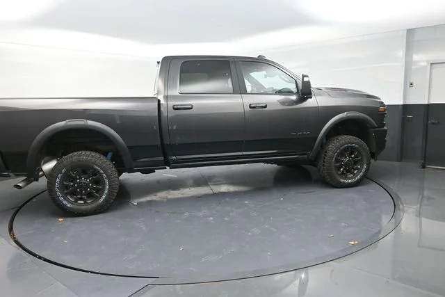 2025 RAM Ram 2500 Pickup Power Wagon - Photo 11
