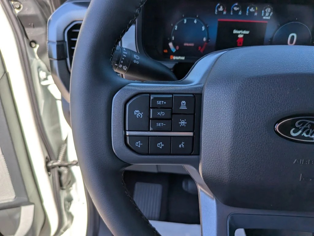 New 2026 Star White Metallic Tri-Coat Ford Lariat® image 30