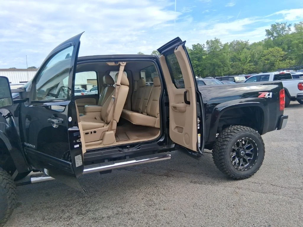 Used 2013 Black Chevrolet LTZ image 15