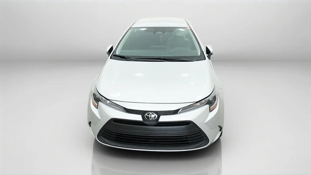 New 2027 Classic Silver Metallic Toyota LE image 16