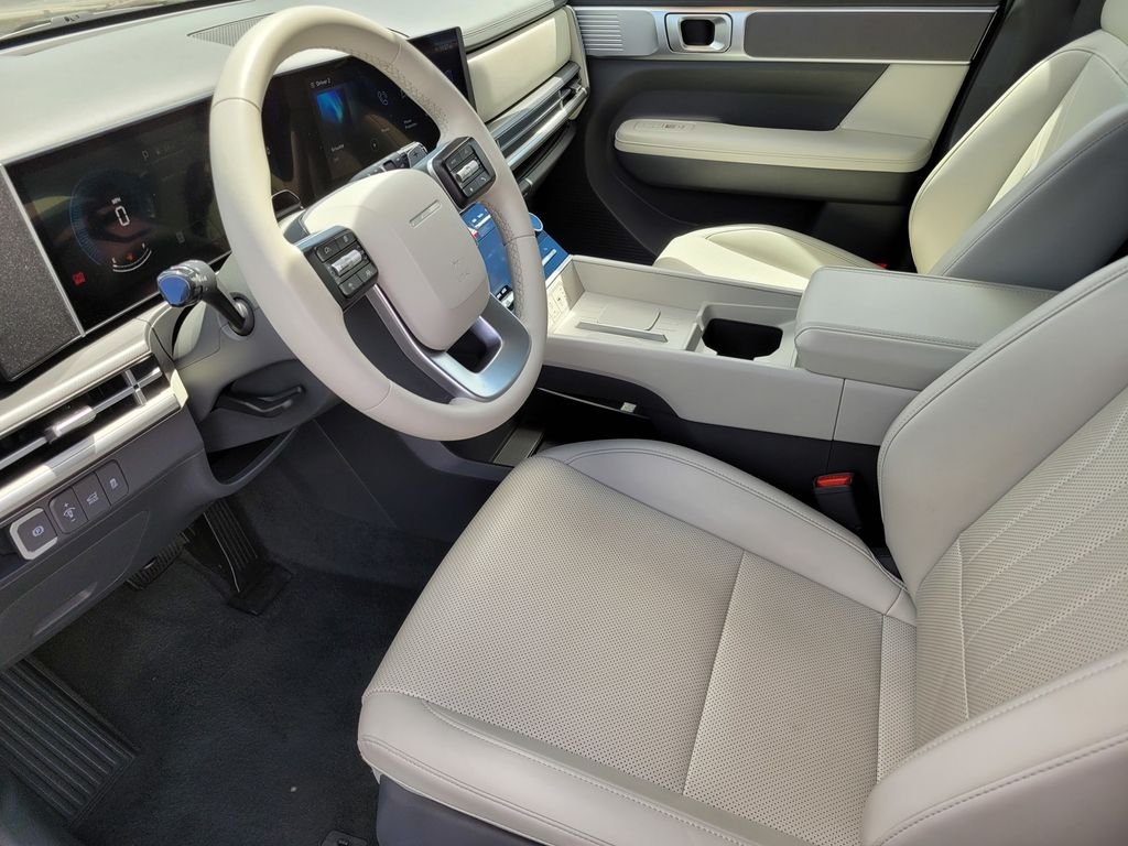 Certified Used 2025 Black Hyundai SEL image 16