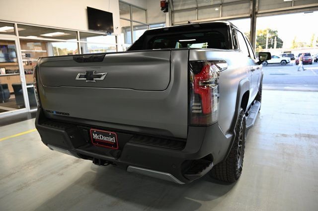 2026 Chevrolet Silverado EV Trail Boss - Photo 9