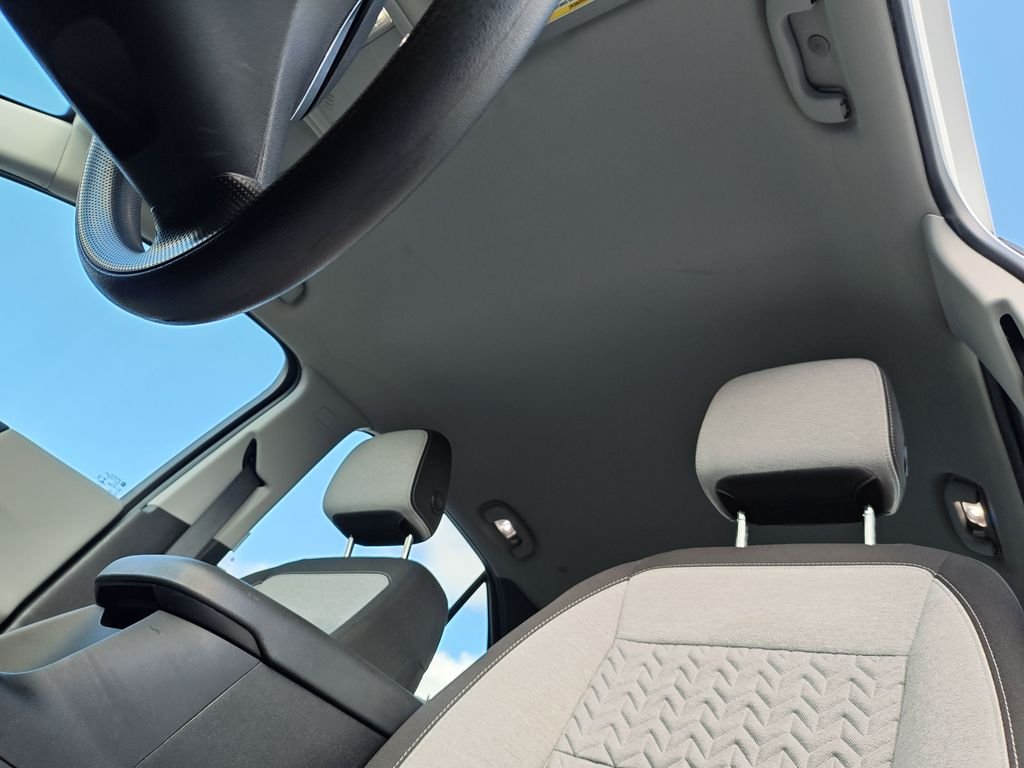 Used 2022 White Chevrolet LS image 23