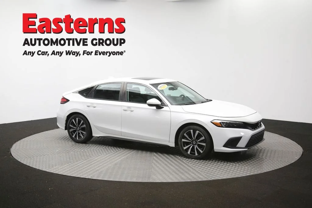 Used 2023 White Honda EX-L image 48