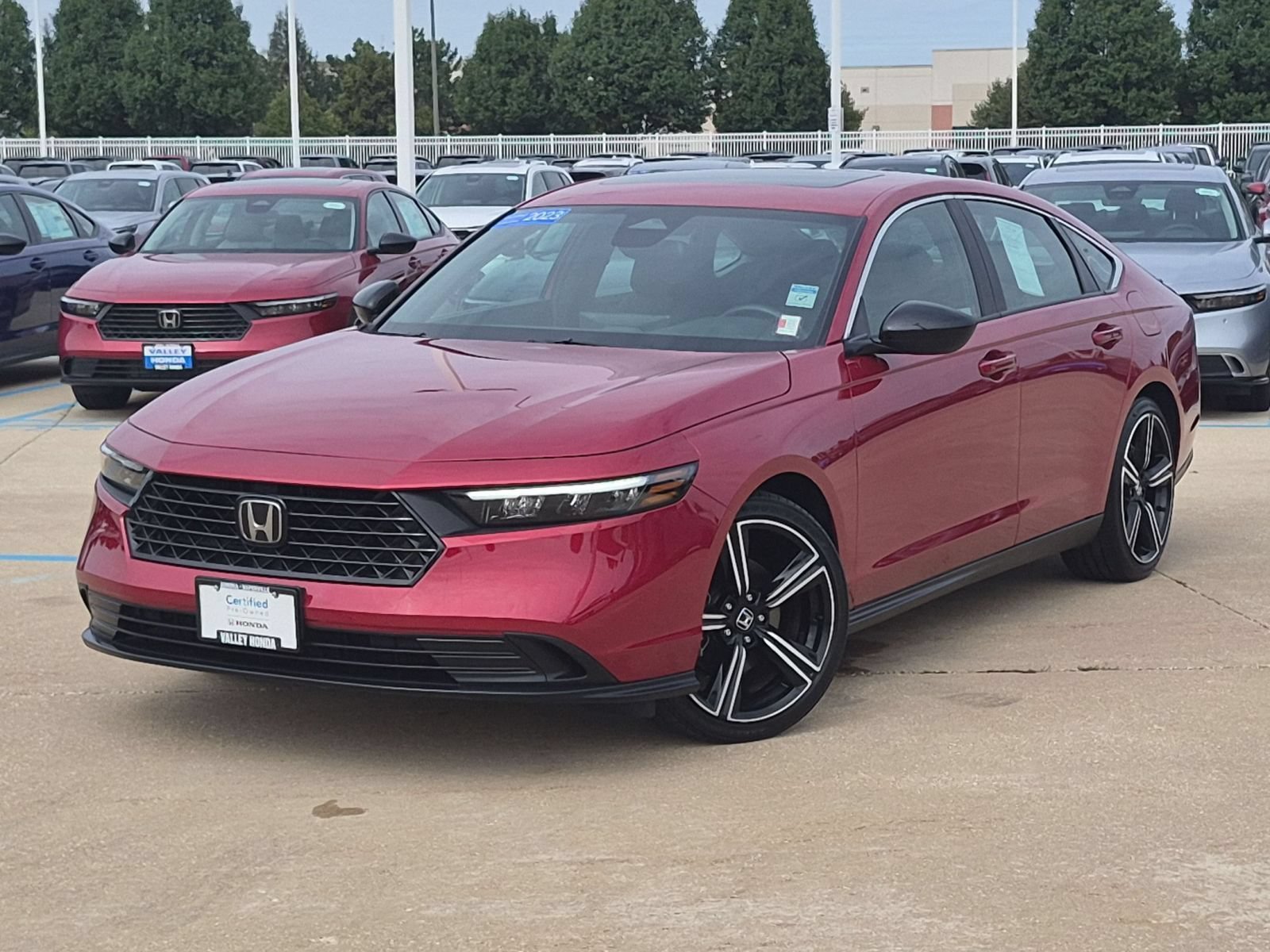 2023 Honda Accord Hybrid Sport - Photo 2