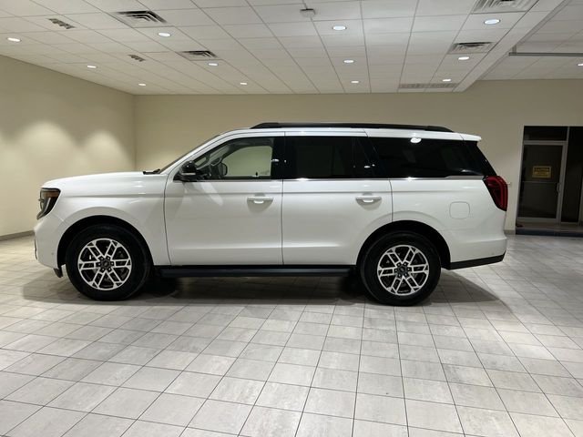 Used 2025 White Ford Active image 2