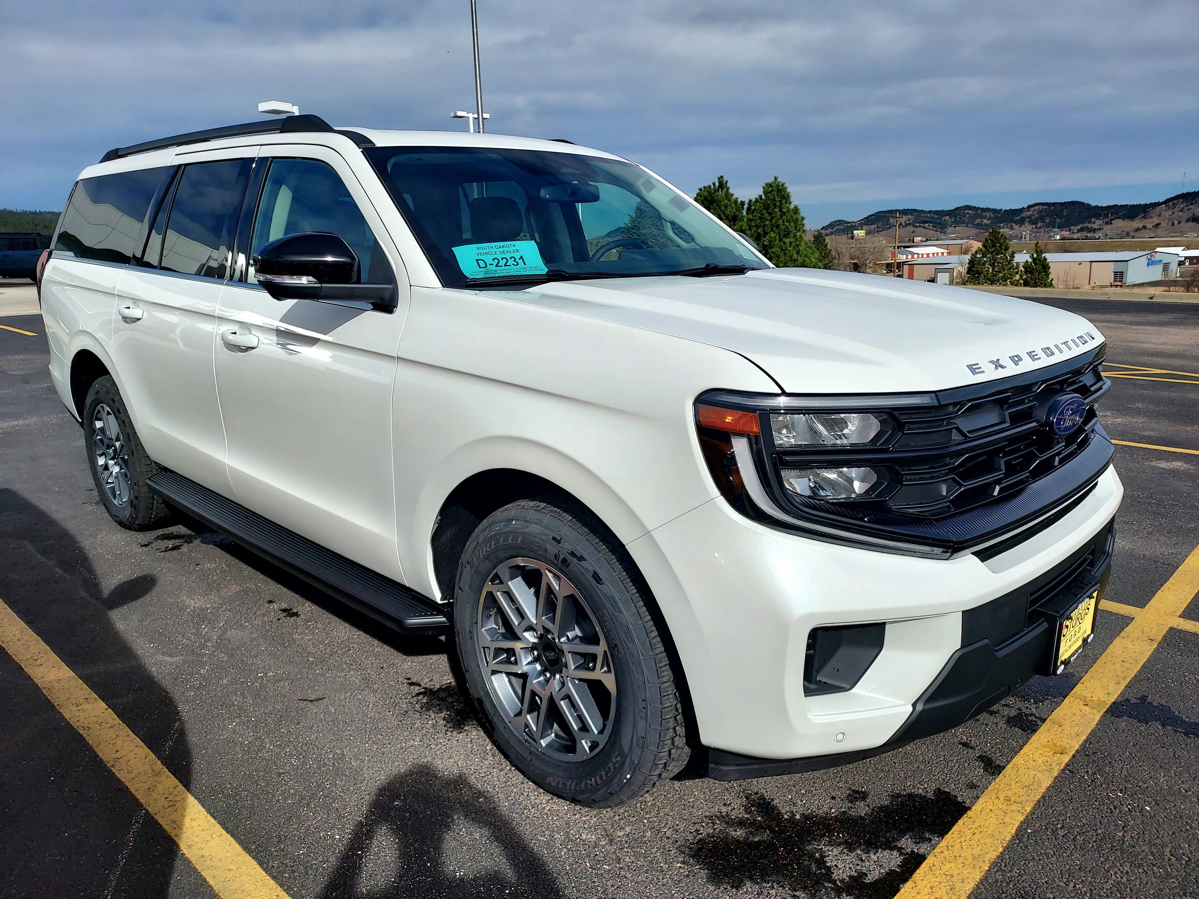 New 2026 Star White Metallic Tri-Coat Ford Active image 10