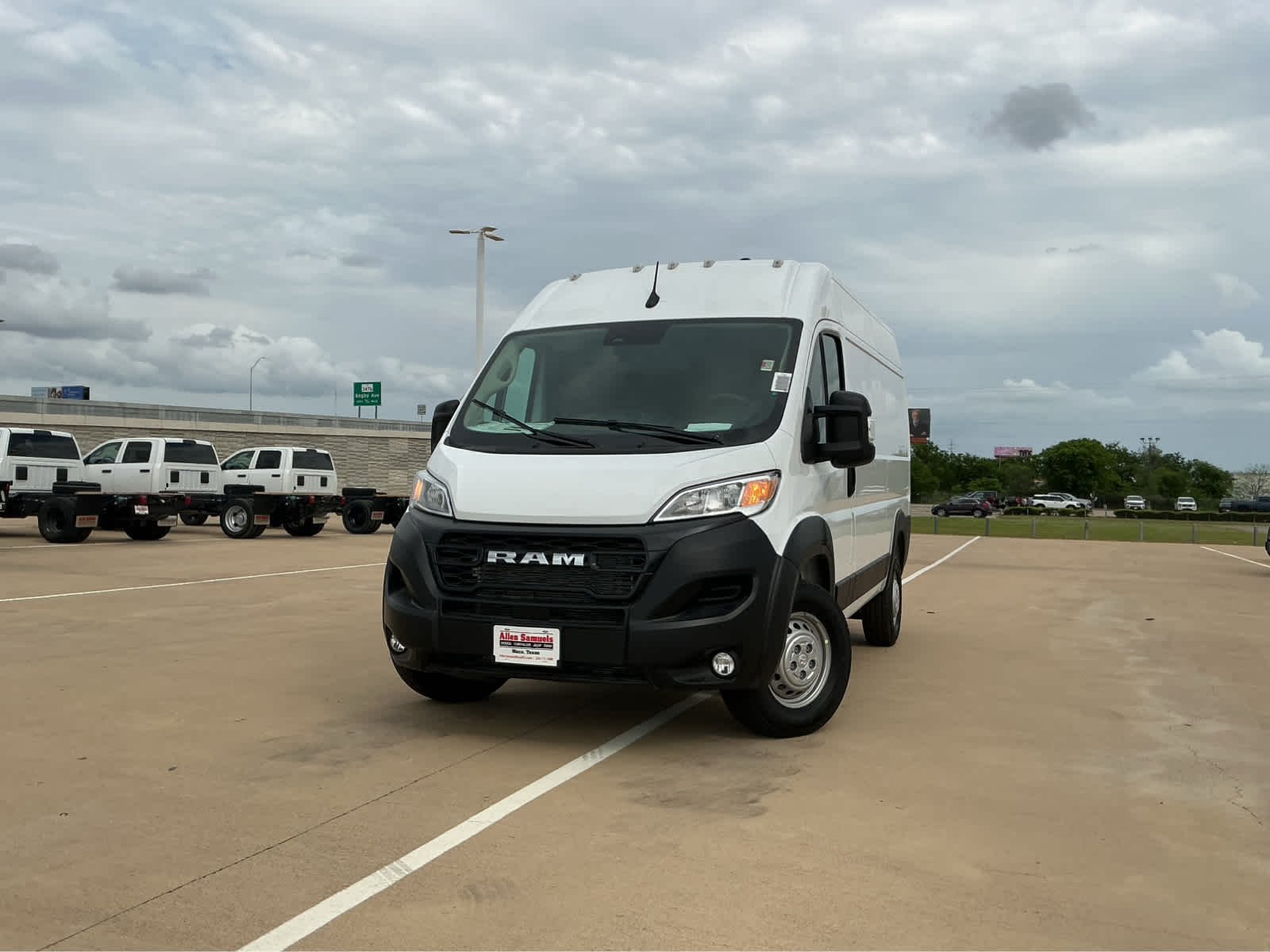 New 2026 Bright White Clearcoat Ram Tradesman image 2