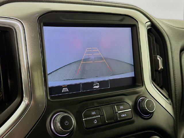 Used 2022 Iridescent Pearl Tricoat Chevrolet RST image 14