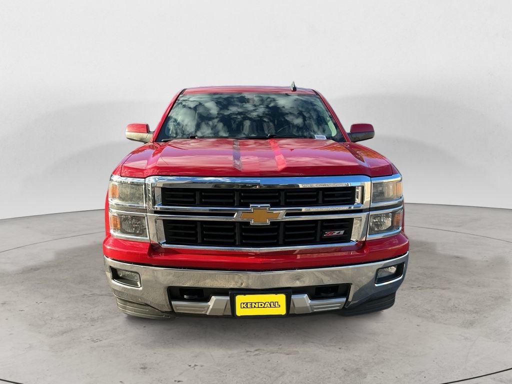 Used 2015 VICTORY RED Chevrolet LT image 2