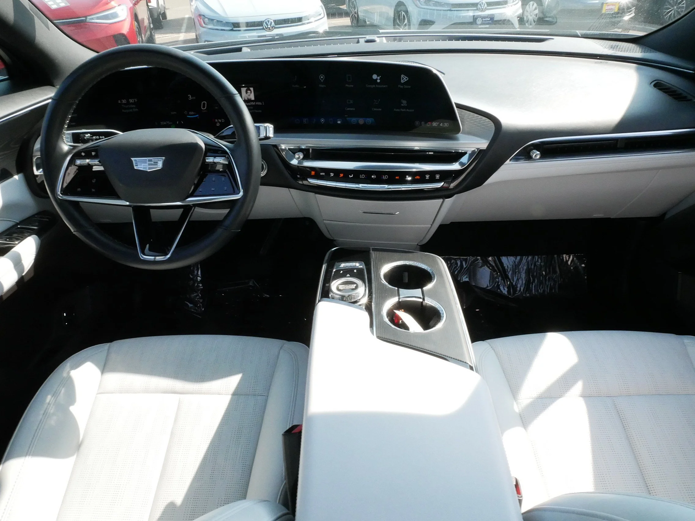 Used 2024 Crystal White Tricoat Cadillac Sport image 10