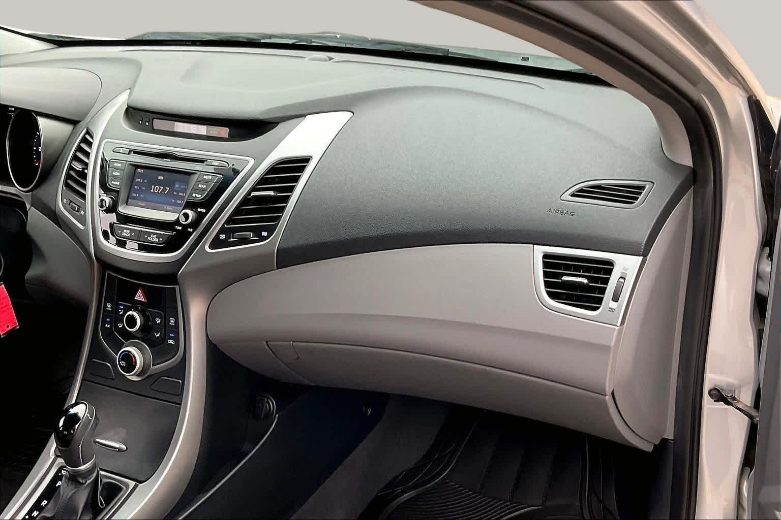 Used 2016 Symphony Silver Hyundai SE image 18
