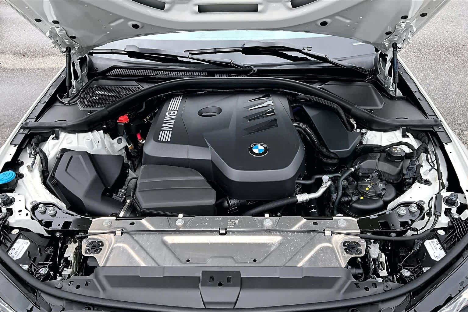 Certified Used 2025 Alpine White BMW 330i image 32