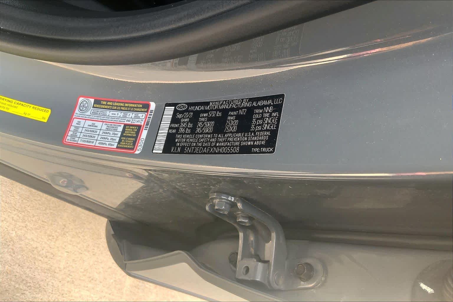 Certified Used 2022 Hampton Gray Hyundai Limited image 34
