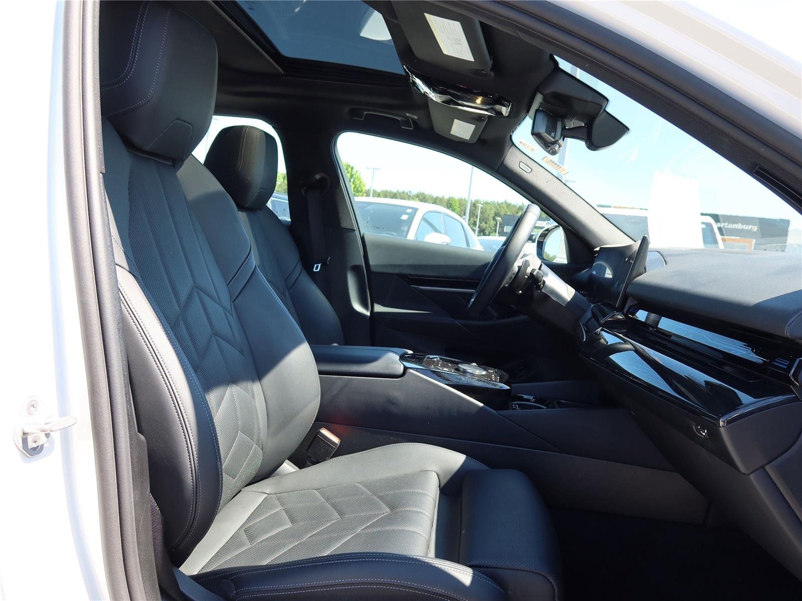 Used 2026 BLACK BMW 530i image 8