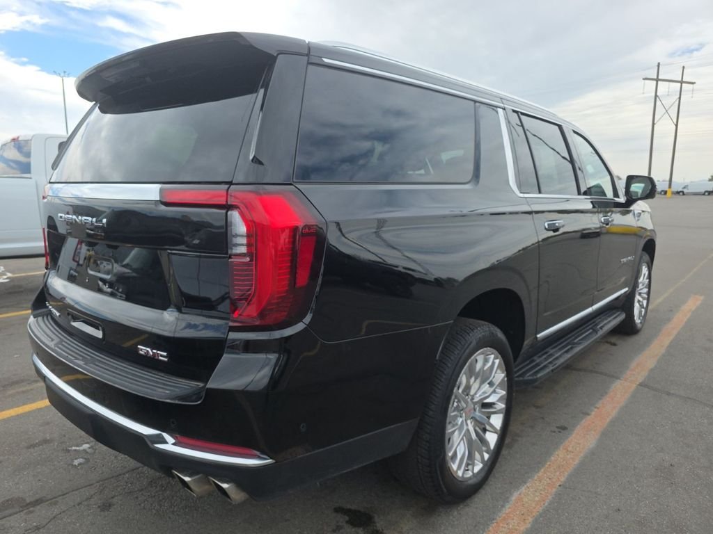 Used 2025 Black GMC Denali image 4