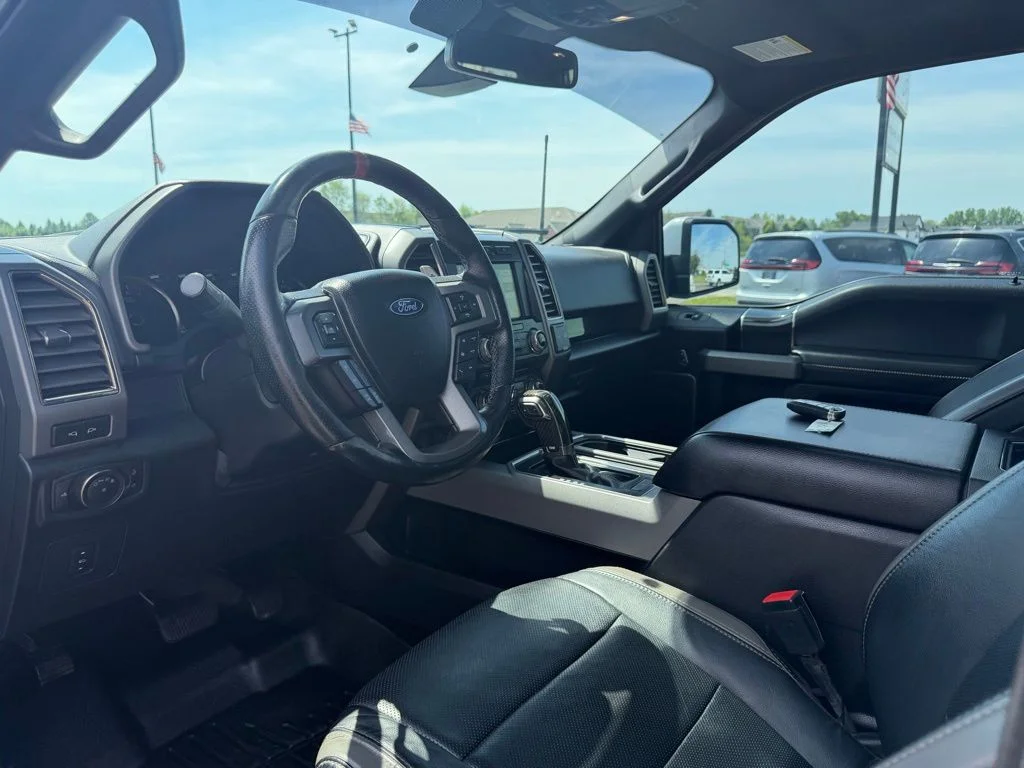 Used 2018  Ford Raptor image 24