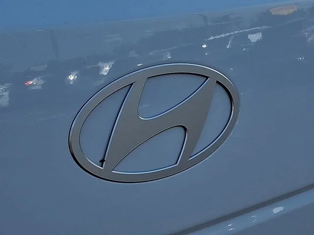 New 2027 White Hyundai SEL image 20