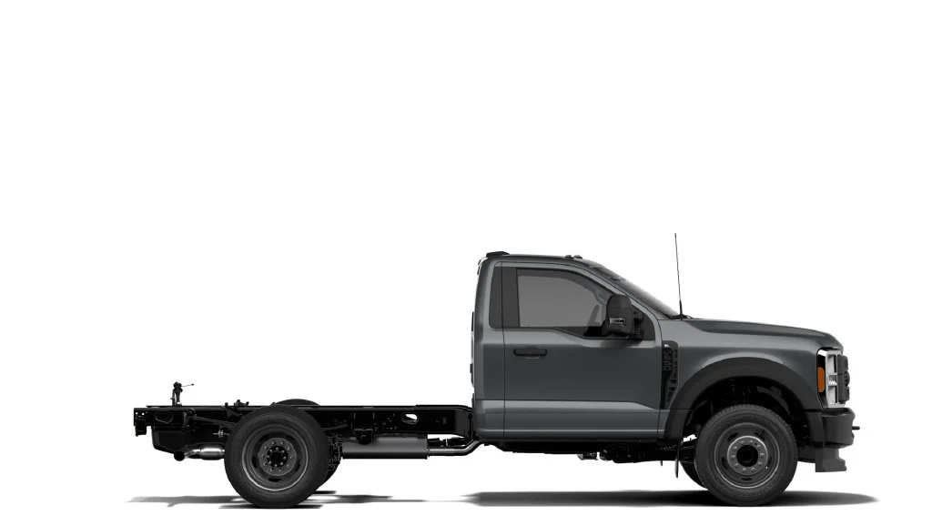 New 2027 Gray Ford XL image 5