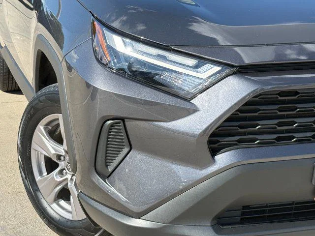 Certified Used 2025 MAGNETIC GRAY MET. Toyota XLE image 5