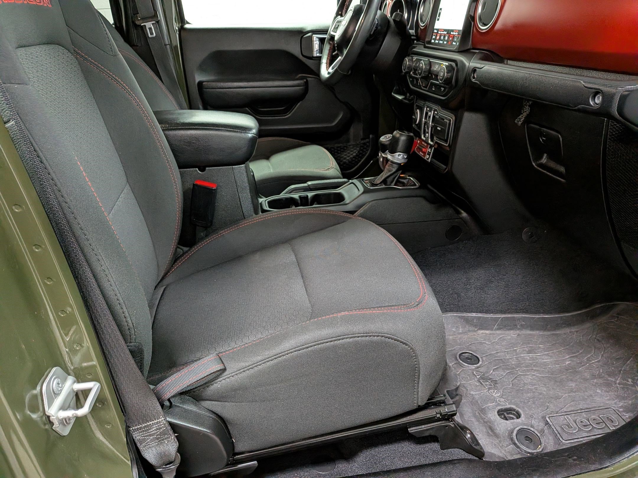 Used 2023 Sarge Green Clearcoat Jeep Rubicon image 32