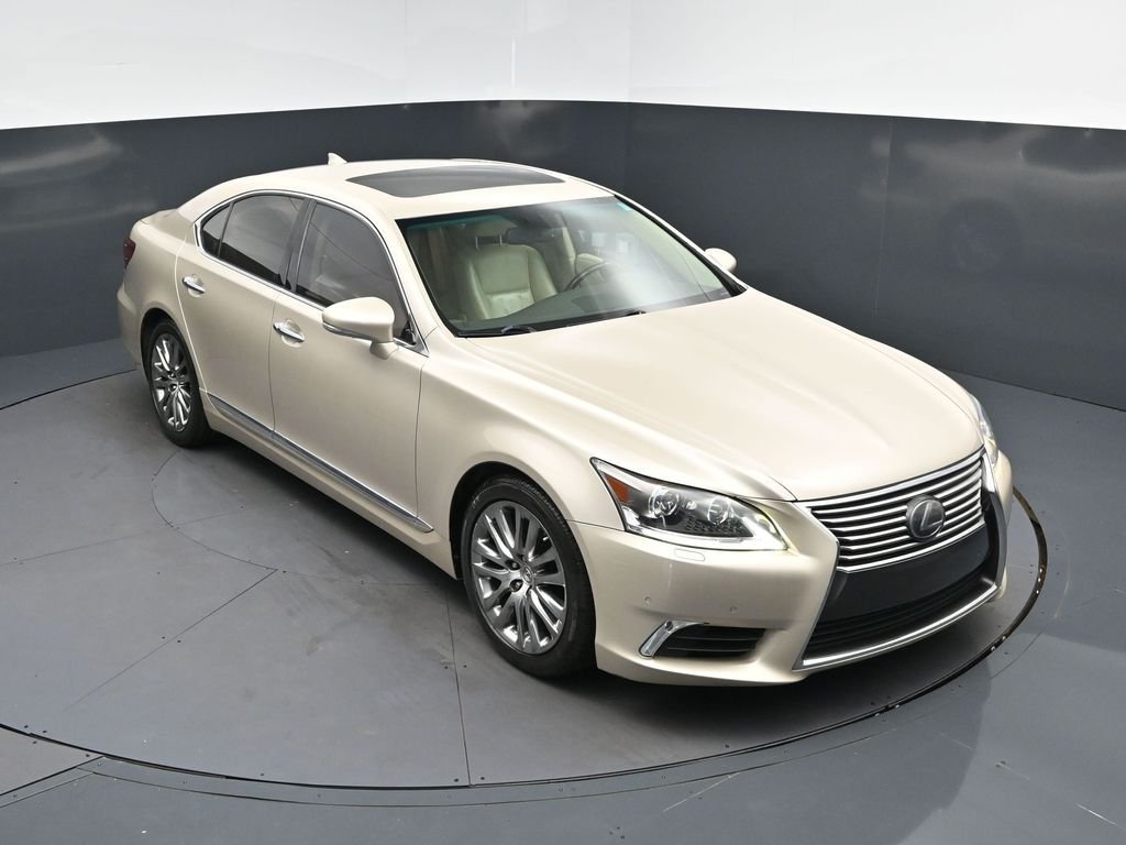 2016 Lexus LS 500 460's photo