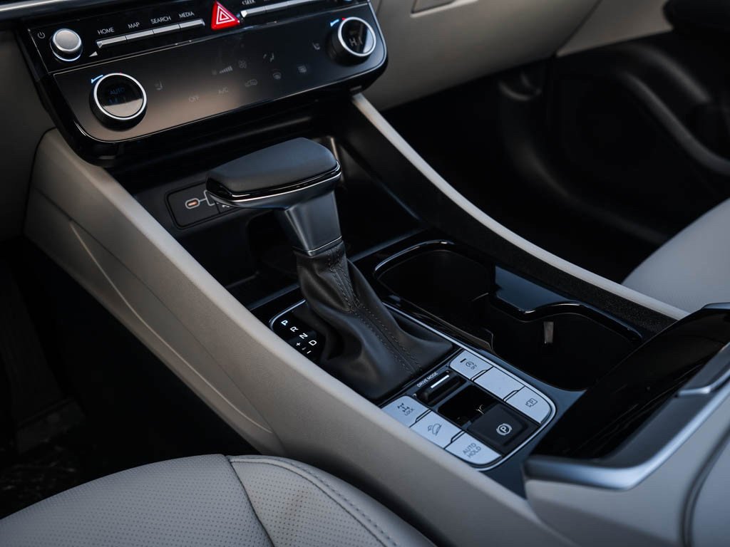 New 2026 Phantom Black Hyundai SEL Premium AWD image 27