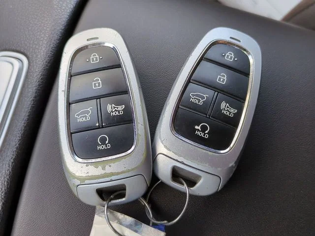 Used 2022 Gray Hyundai SEL Convenience image 28