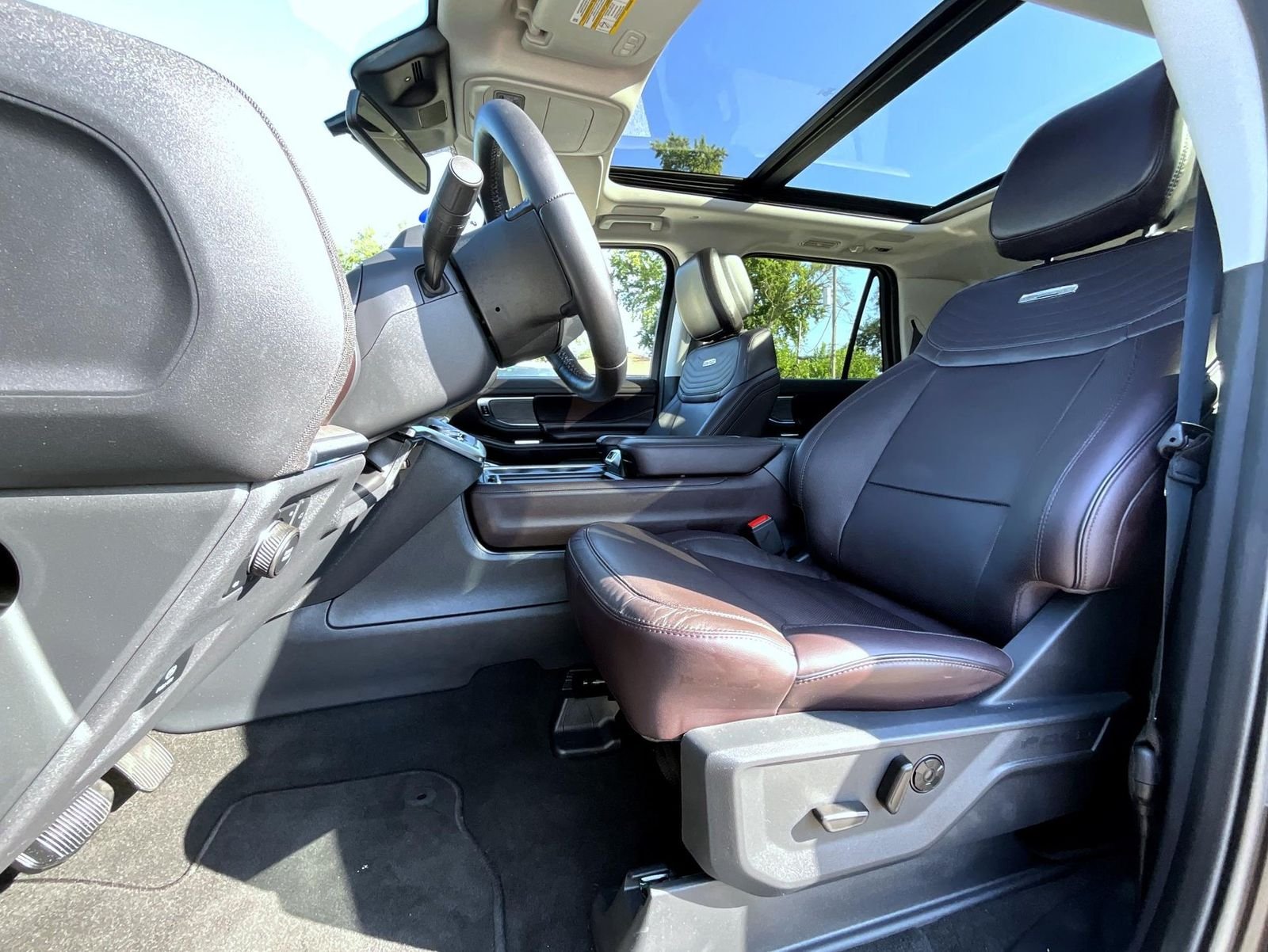 2026 Ford Expedition MAX Platinum - Photo 12