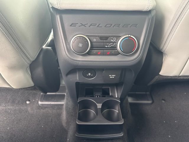New 2026 Star White Metallic Tri-Coat Ford Platinum™ image 14